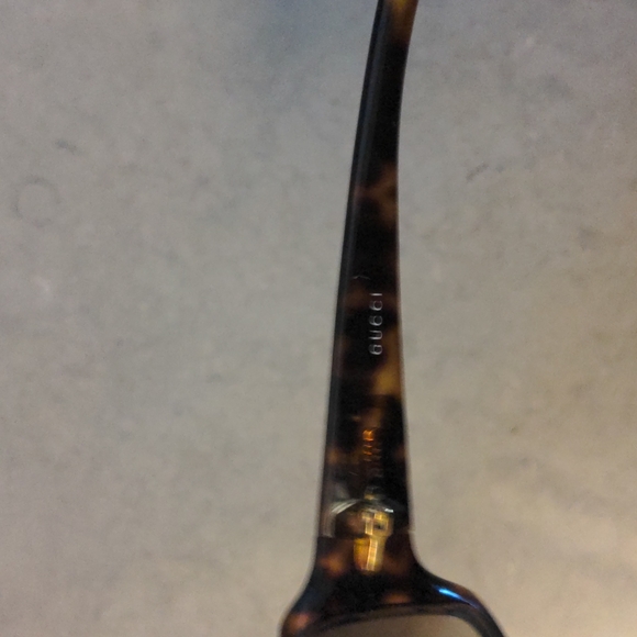 Gucci sunglasses - Picture 3 of 4